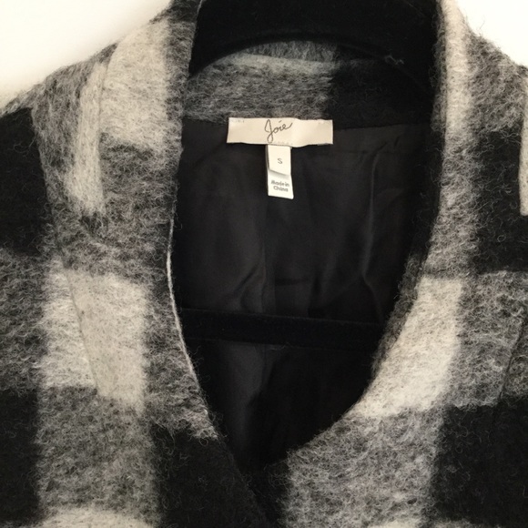 Joie -Cyrene-oversized 3/4 winter jacket black and white buffalo type check. - Picture 3 of 8